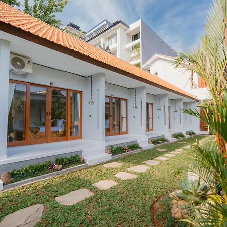 Pondok Puspa Sumekar Seminyak Esterno foto