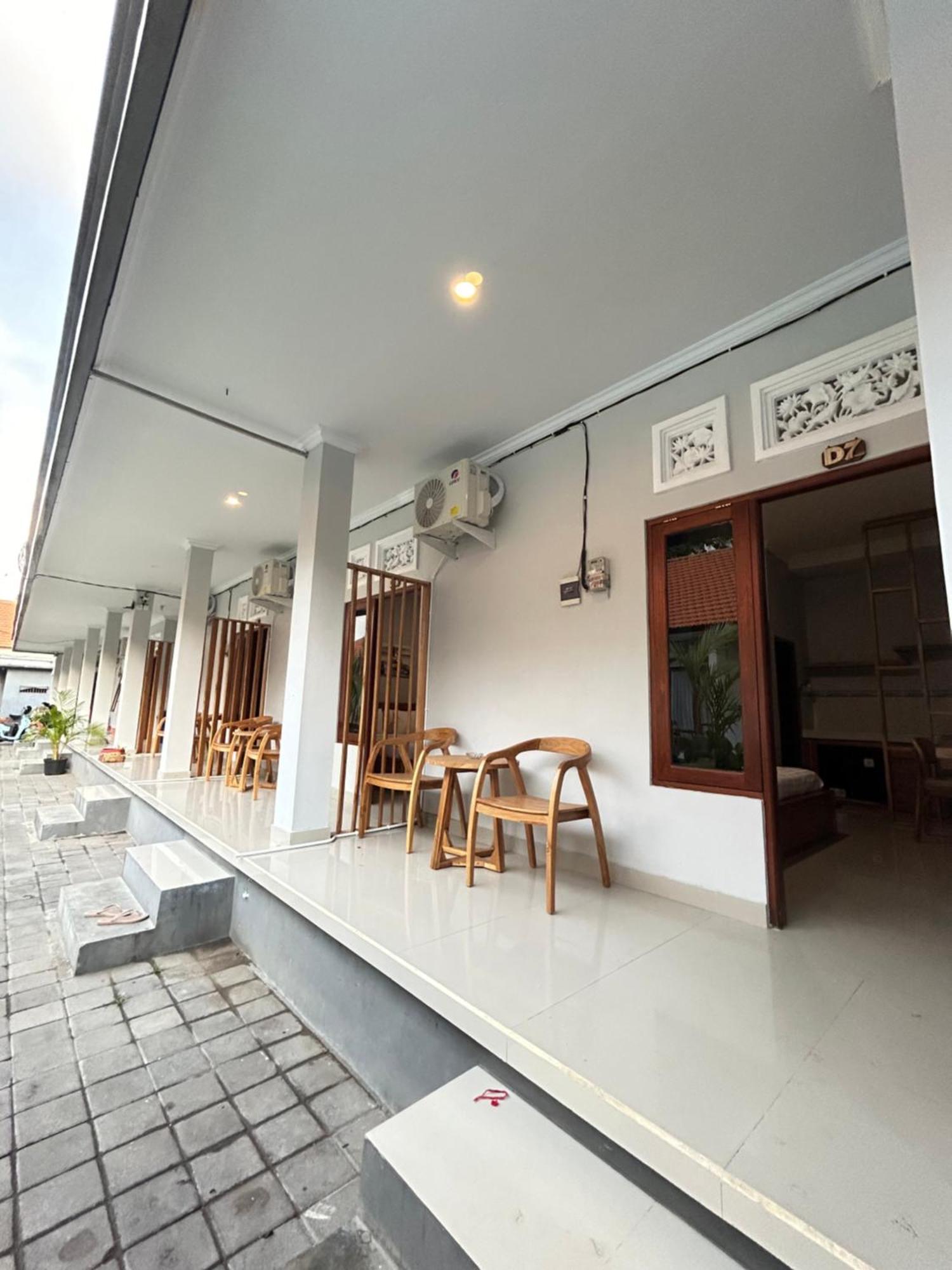 Pondok Puspa Sumekar Seminyak Esterno foto